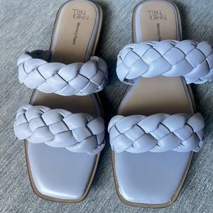 LNWOT Lavender Memory Foam Braided Slide Sandals